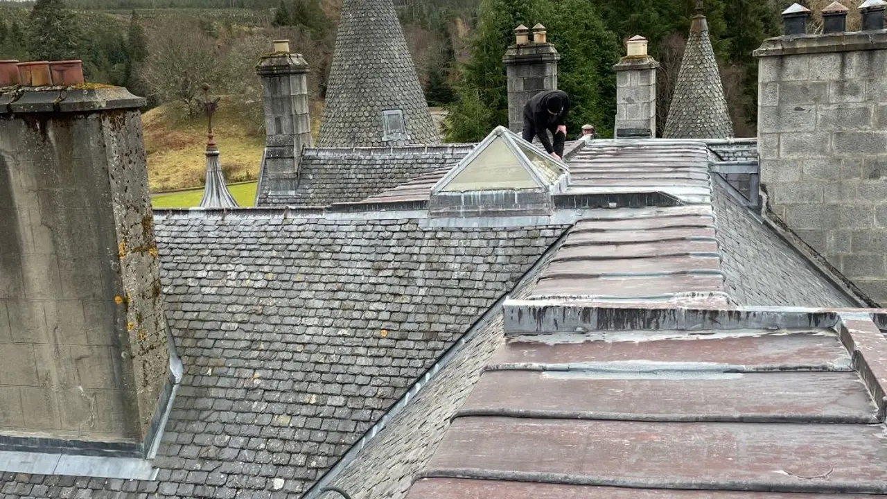 Square Graphics 2024 11 11T113716.000